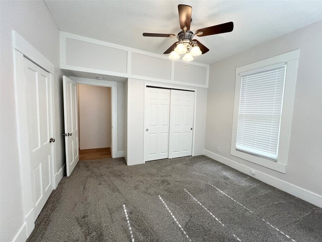 Building Photo - 421 E Myrtle St