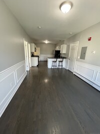 Building Photo - 410 S Main St