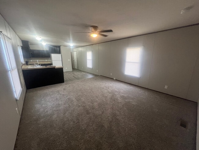 Building Photo - 30 Locust St