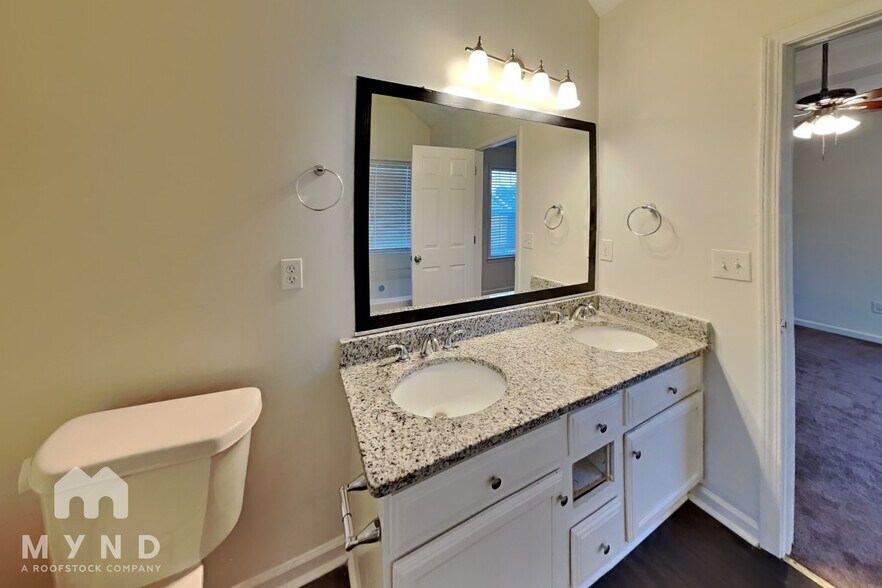 Building Photo - 7822 Bar Harbor Dr