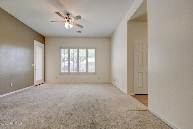 Building Photo - 2222 W Morse Ct