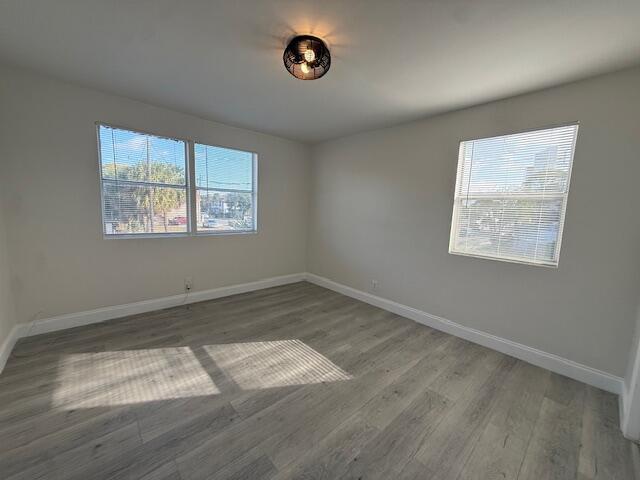 Building Photo - 904 4th St