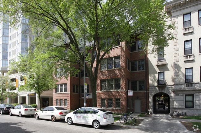 Building Photo - 5128-5132 S. Cornell Avenue