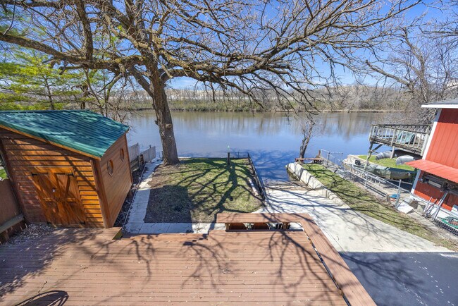 Building Photo - 3341 E 2059th Rd