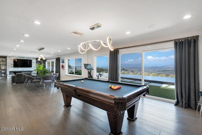 Building Photo - 4066 Calle Del Sol