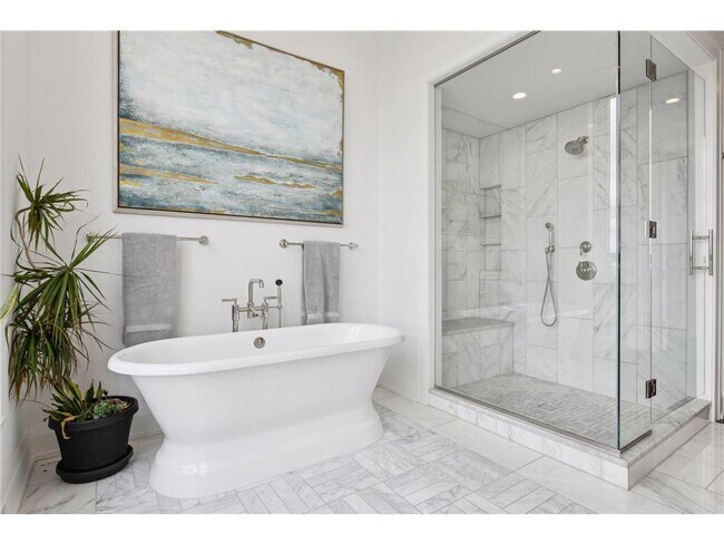 Building Photo - 1111 W River Pkwy