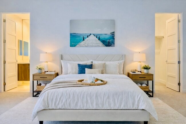 Building Photo - 3402 Ambassador Dr