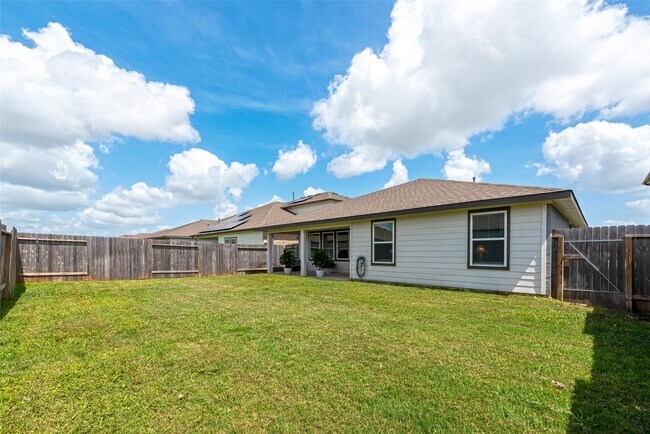 Building Photo - 246 Dusty Bridle Ln
