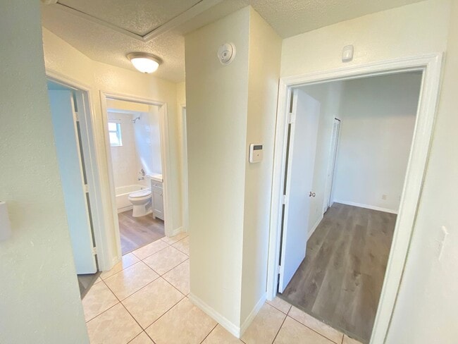 Building Photo - 3 Bedroom / 2 Bath Home in Winter Springs !