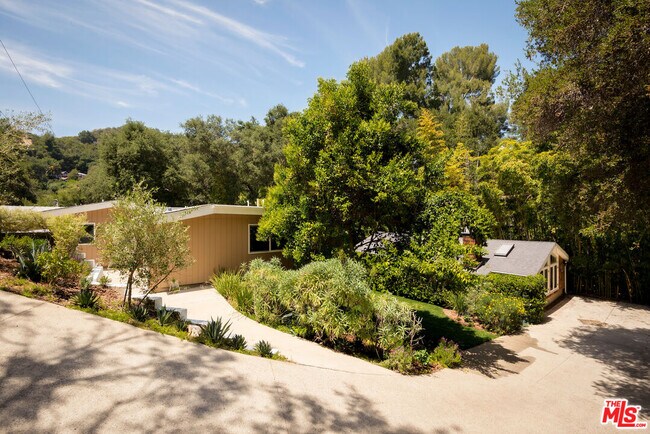 Building Photo - 508 Glen Trail