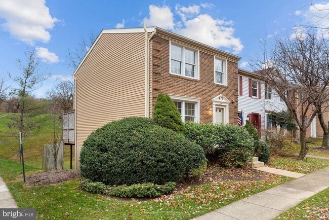 Building Photo - 2051 Gervais Dr