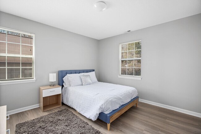 Building Photo - Spacious 3 bed 2 Bathroom House in Peace Haven Rd Winston-Salem