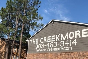 Building Photo - The Creekmore