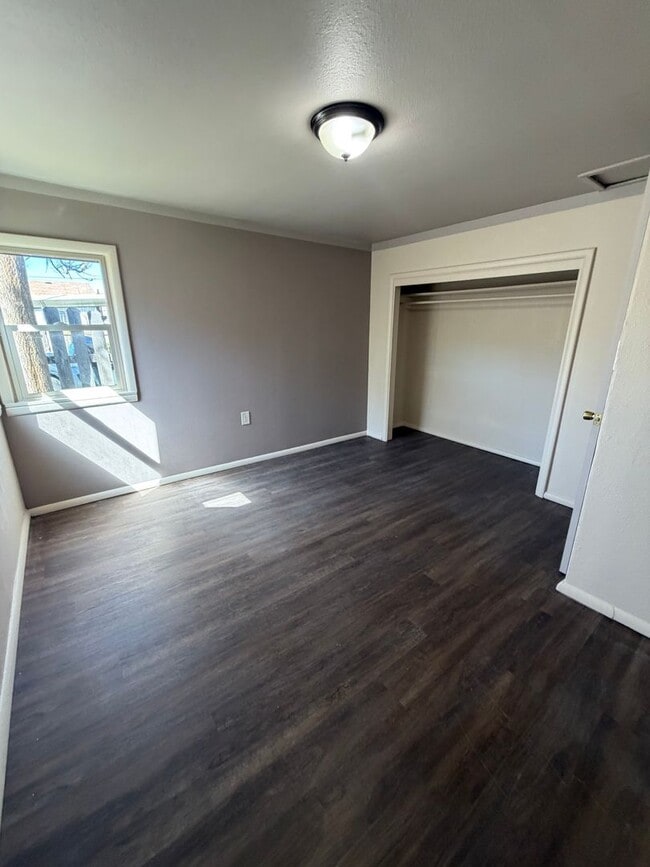 Building Photo - Newly Remodeled 3Bed/ 1Bath