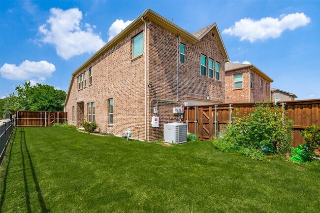 Building Photo - 12517 Murray Ln