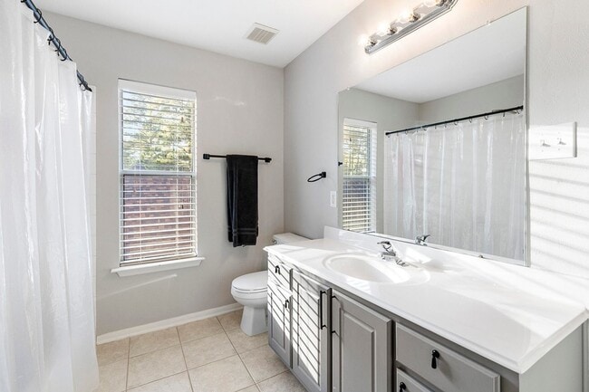 Building Photo - 51 Silver Bayou Ct