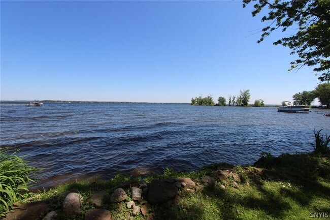 Building Photo - 6363 Muskrat Bay Rd