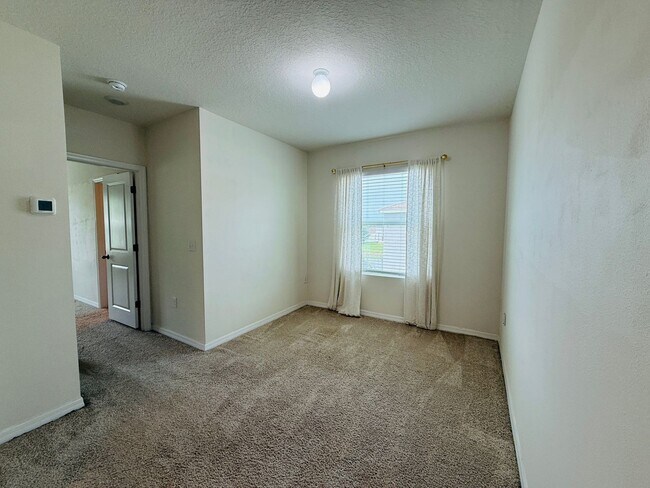Building Photo - 2856 Suncoast Blend Dr