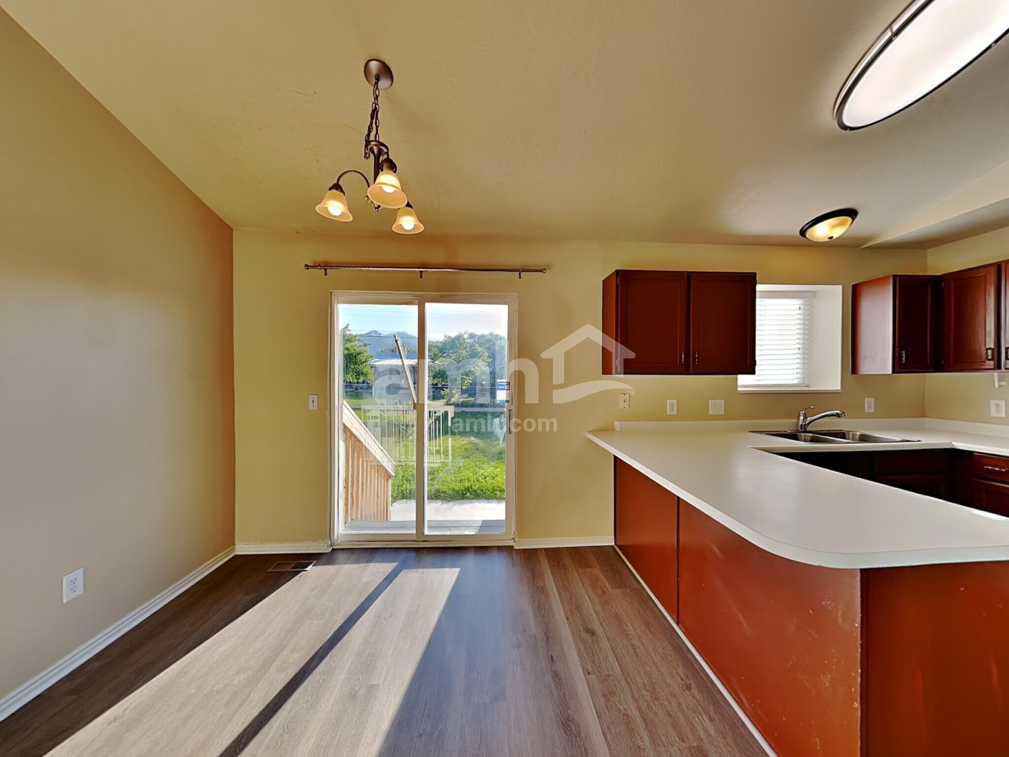 Building Photo - 2964 S Fetzer Dr