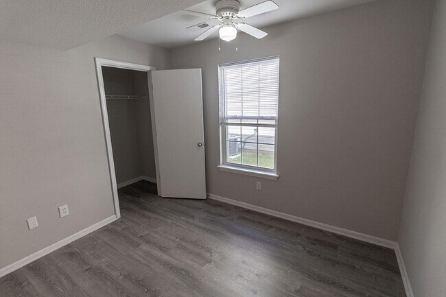 Building Photo - 1417 Bodie Dr