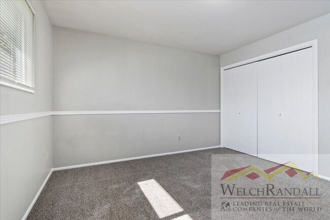 Building Photo - Beautiful Rental Home in Highland
