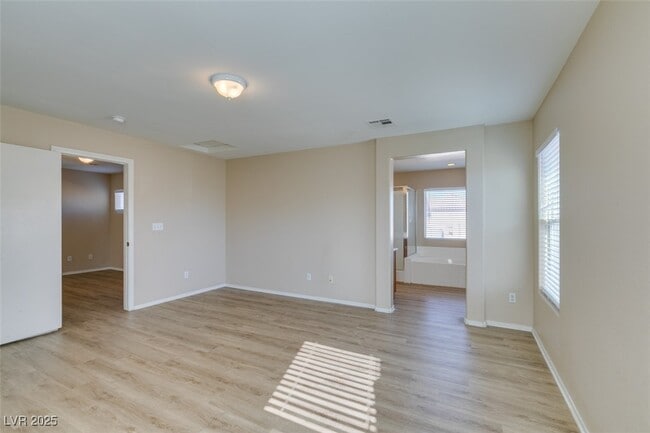 Building Photo - 5768 Mammoth Mountain St