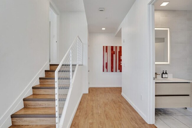 Building Photo - 1220 17th St