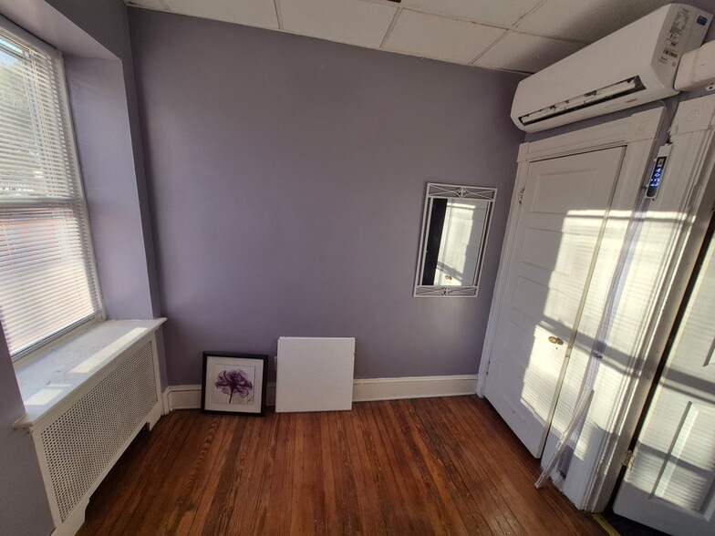 Building Photo - 5118 Gwynn Oak Ave