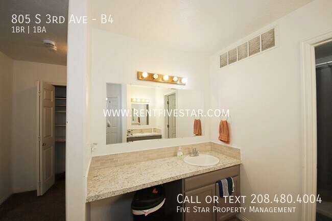 Building Photo - 805 S 3rd Ave