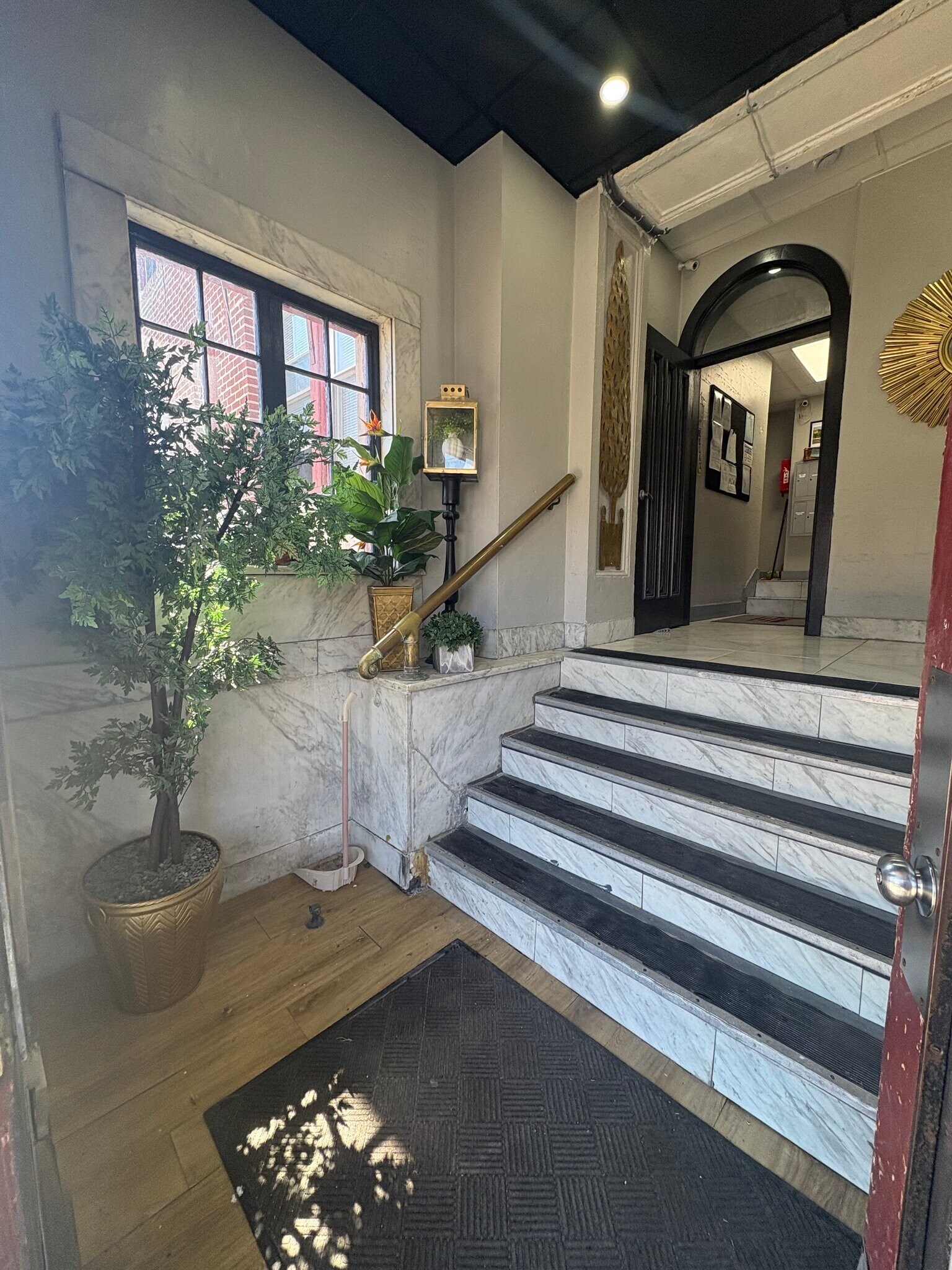 Building Photo - 3501 Ventnor Ave