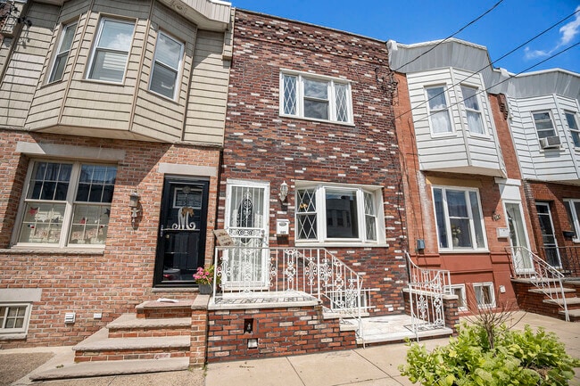 Building Photo - 143 W Ritner St