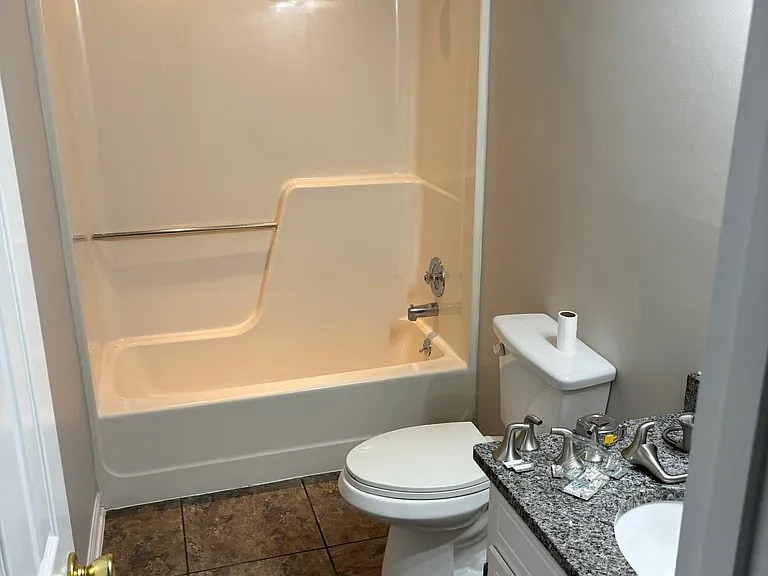 Building Photo - 2428 Birnen Dr