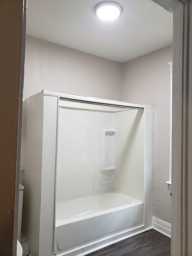 Building Photo - 11384 Nagel St