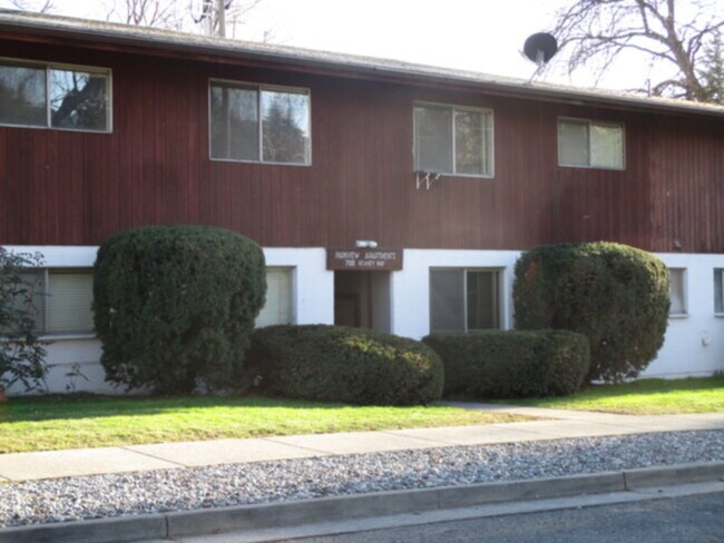 Primary Photo - 700 NE Reaney Way
