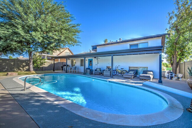 Building Photo - 8420 E Keim Dr