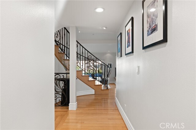Building Photo - 2567 Oakshore Dr