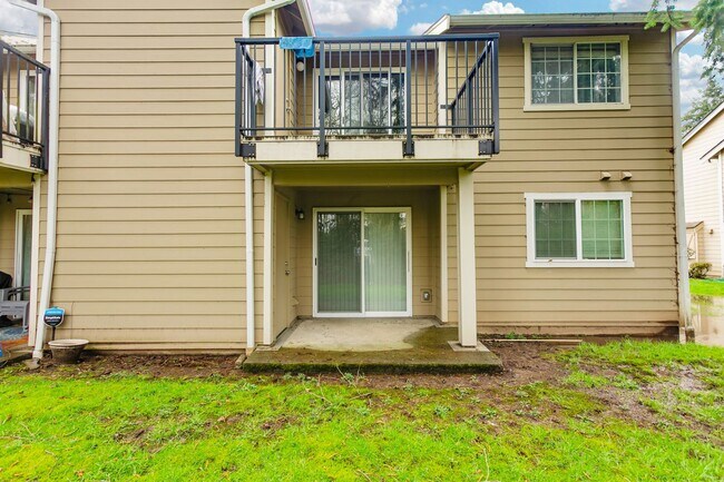 Building Photo - Cozy 2 bedroom, 2 bathroom condo- Federal Way Area