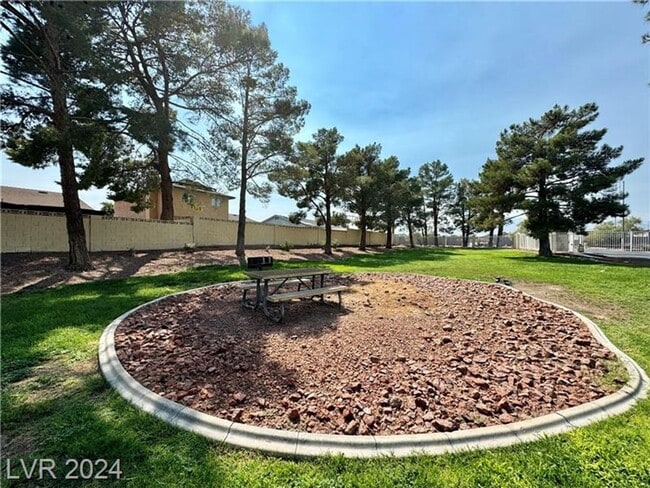 Building Photo - 3BEDROOM CONDO IN 89108