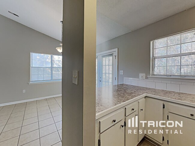Building Photo - 14020 Eden Ct