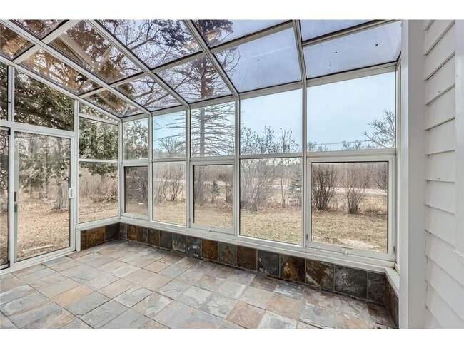 Building Photo - 1300 County Rd 6