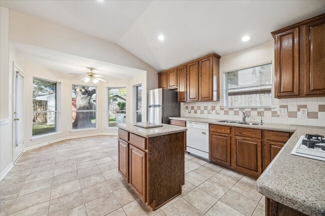 Building Photo - 9126 Bearcove Cir