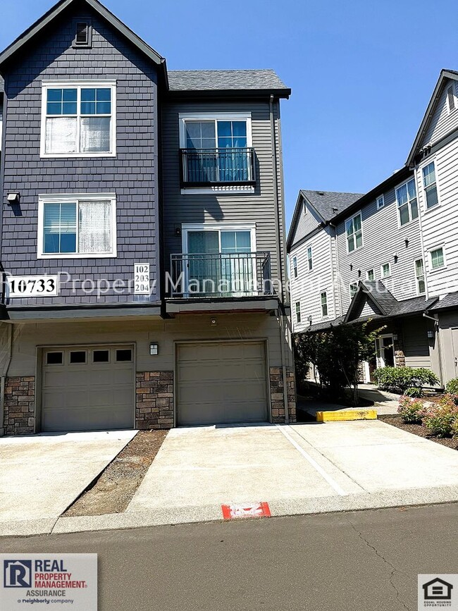 Primary Photo - 10733 NE Red Wing Way