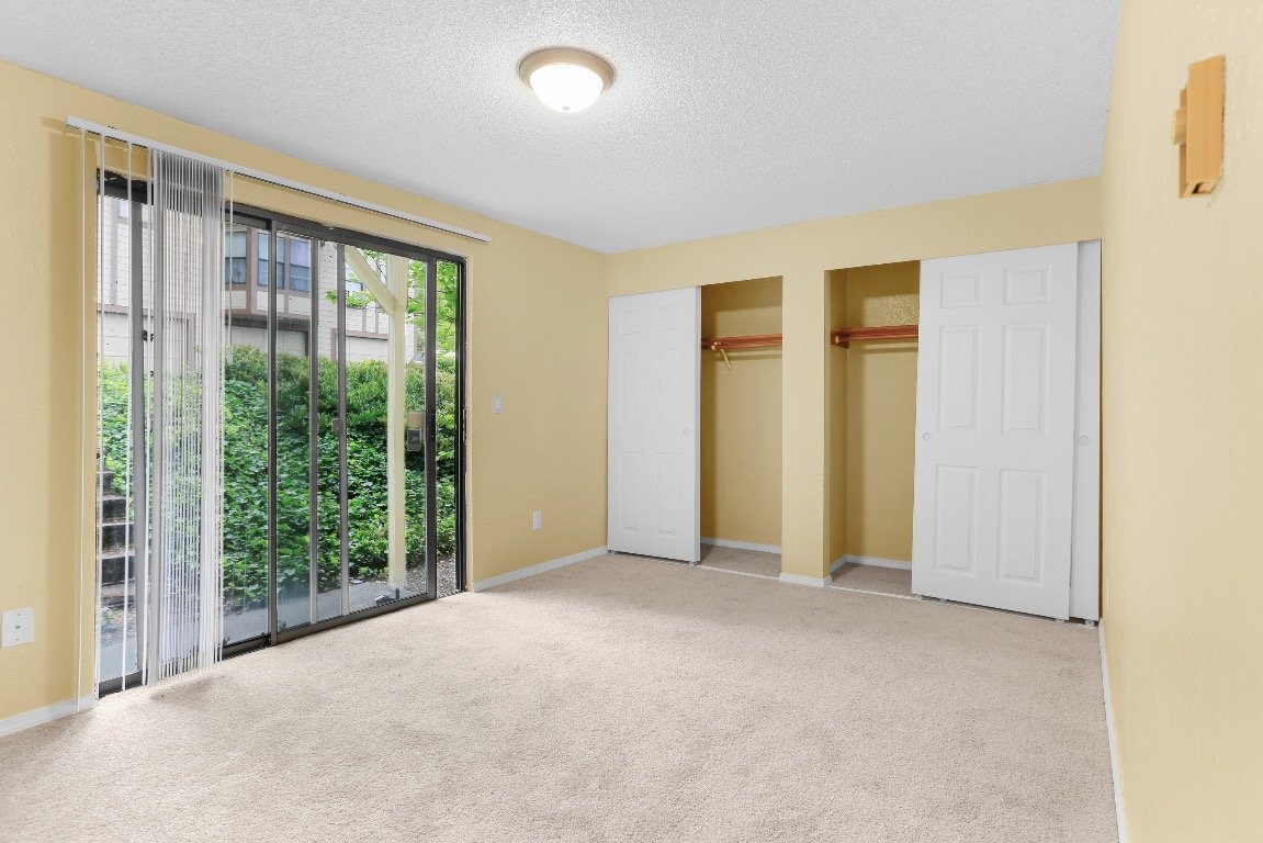 Building Photo - 5205 S Orchard St