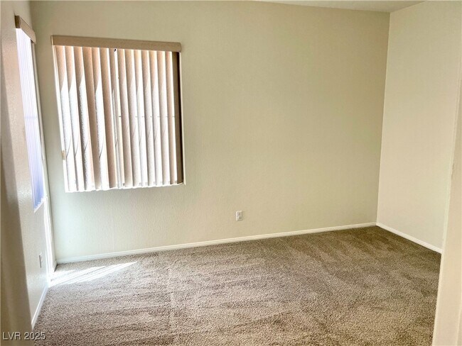 Building Photo - 8233 Strawberry Spring St