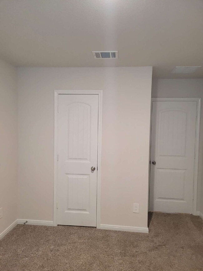 Building Photo - 211 Callado Cir