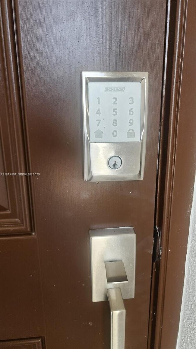 Building Photo - 2965 SE 23rd Ave