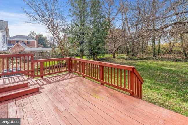 Building Photo - 2426 N Powhatan St