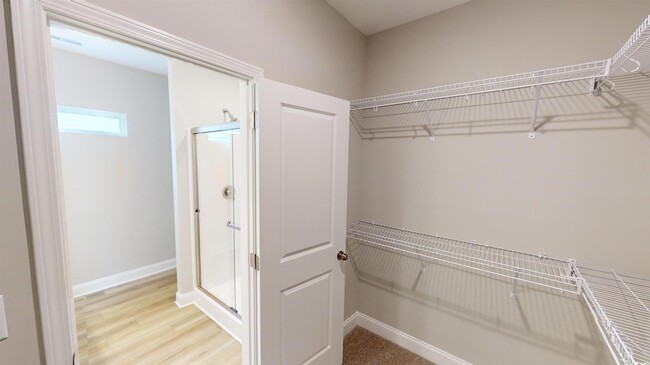Building Photo - 1056 Moen Lp