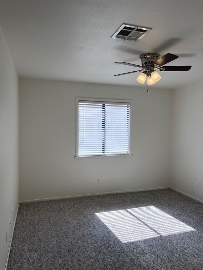 Building Photo - First Floor Condo - W. Tropicana Ave.