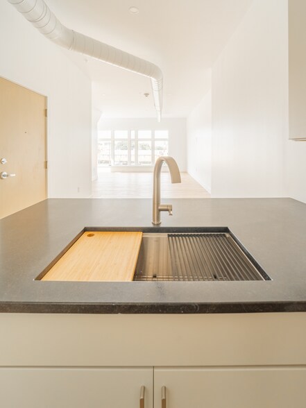 Building Photo - 428 Penn Ave